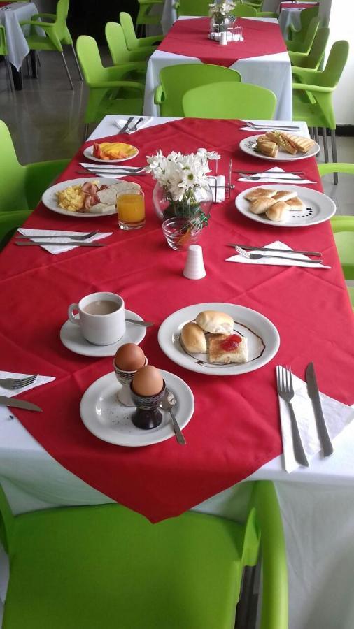 Hotel Pinares Plaza Pereira Eksteriør billede