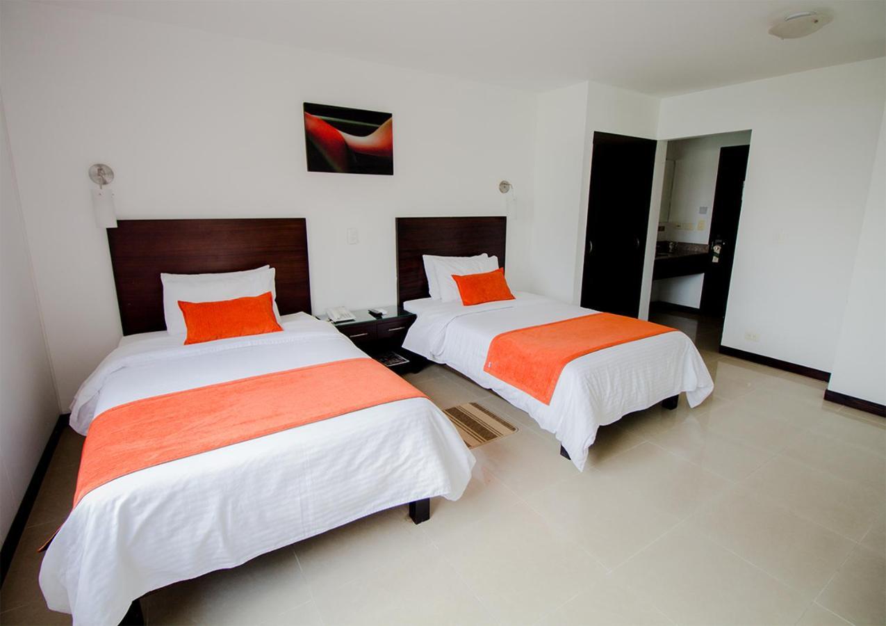Hotel Pinares Plaza Pereira Eksteriør billede