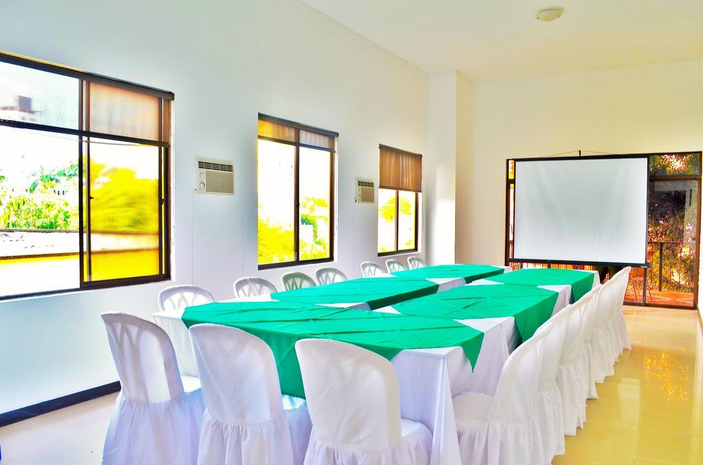 Hotel Pinares Plaza Pereira Eksteriør billede