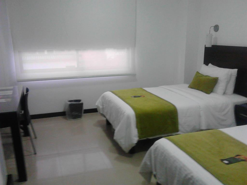 Hotel Pinares Plaza Pereira Eksteriør billede
