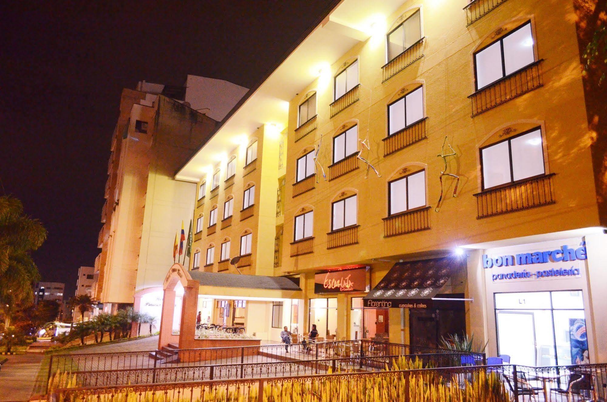 Hotel Pinares Plaza Pereira Eksteriør billede