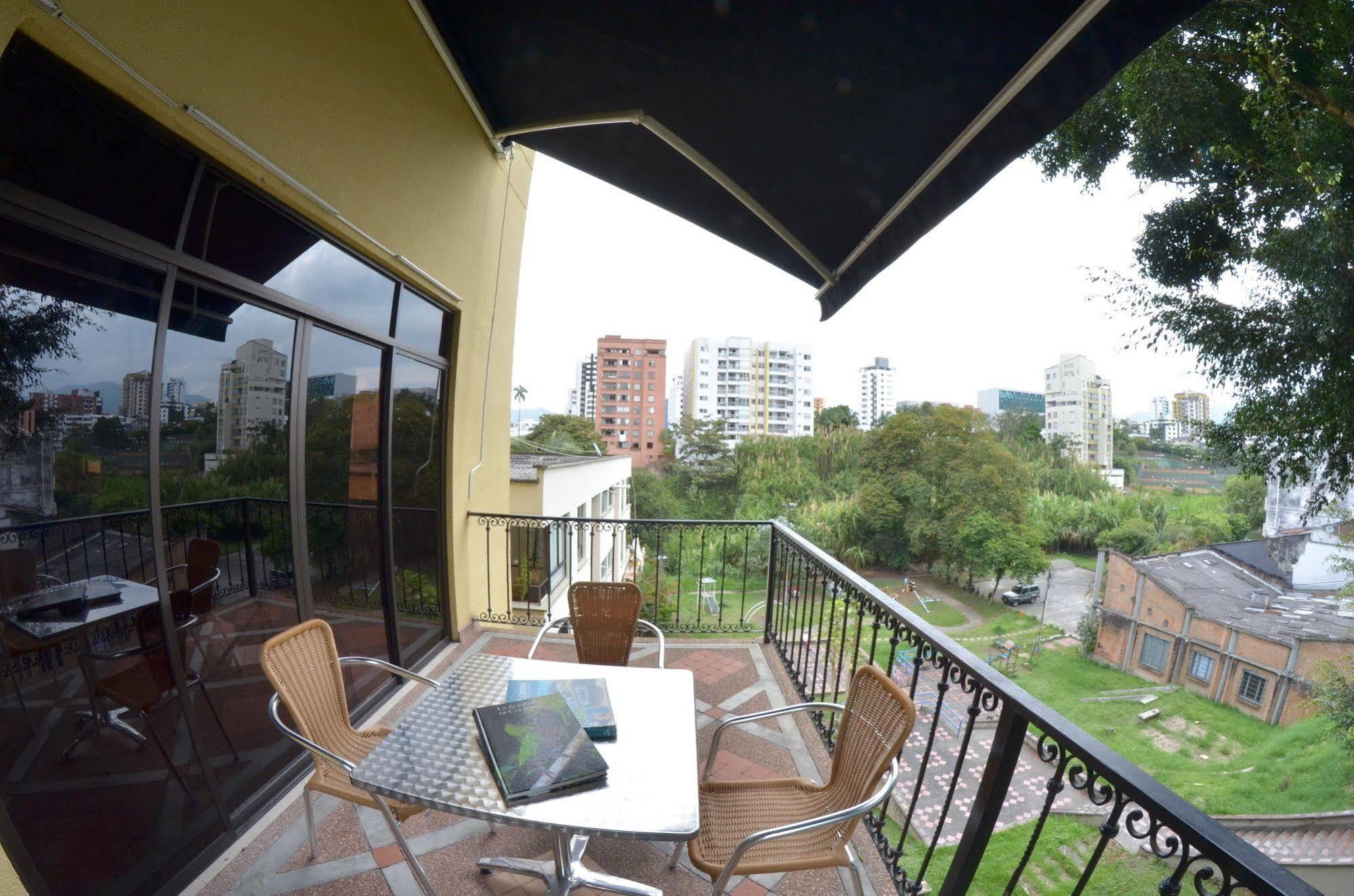 Hotel Pinares Plaza Pereira Eksteriør billede